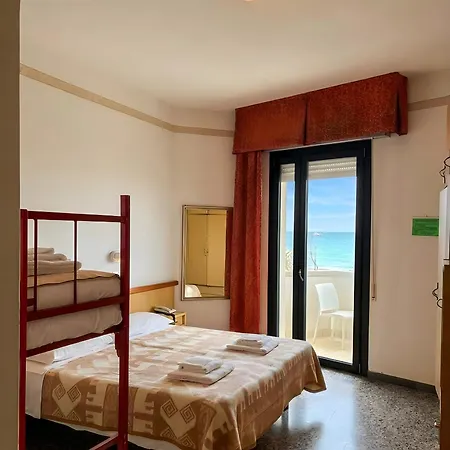 Hotel Columbia Frontemare-2